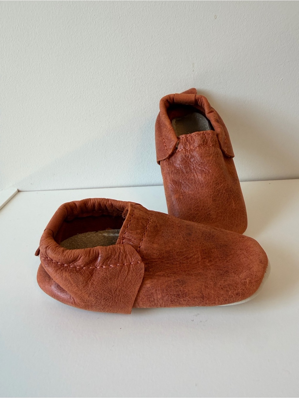 Minimoc Kids Soft Leather Slip-On Shoes Size 6